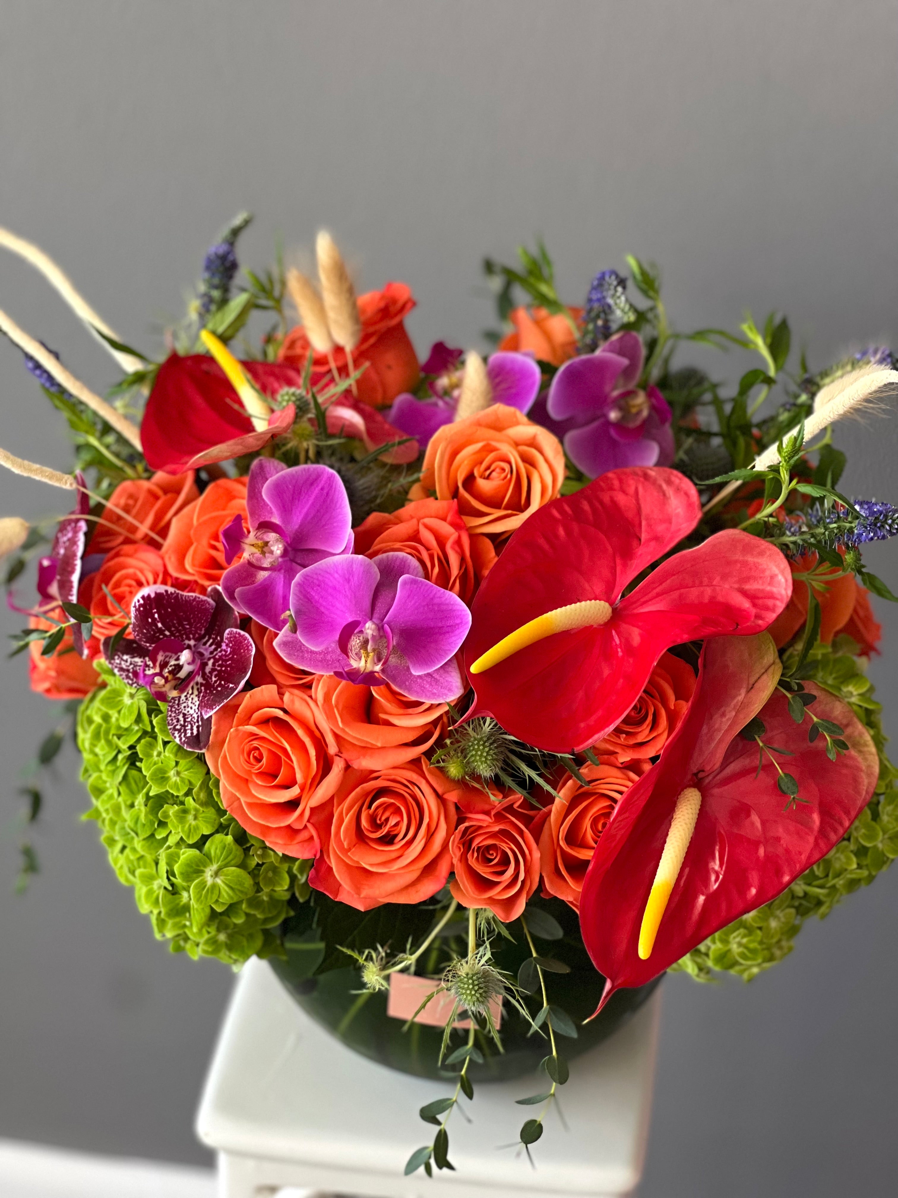 Citrus Fusion: Bright Floral Mix