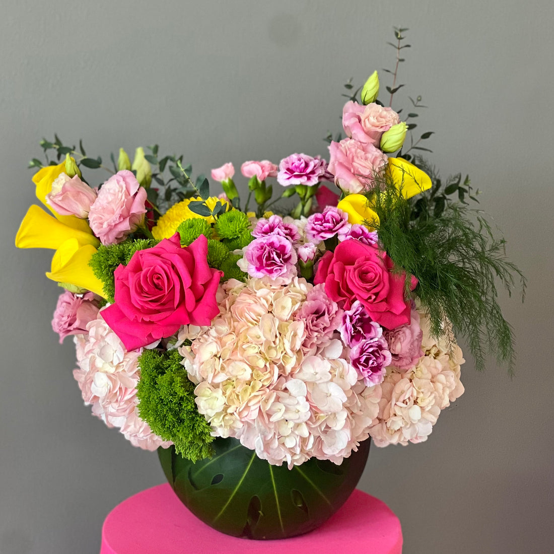 Bright Garden Love: Fresh Flower Vase